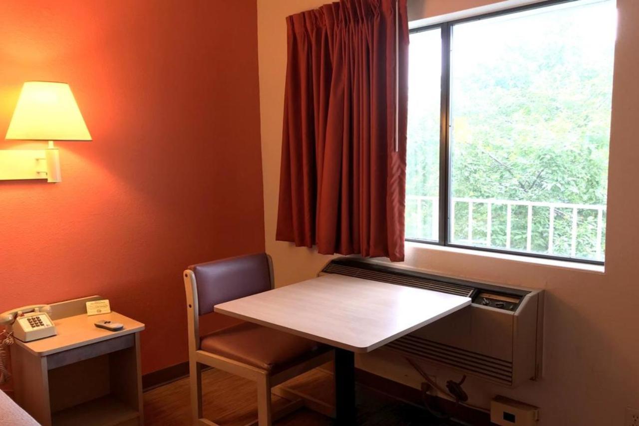 Key Inn Macedonia Екстериор снимка