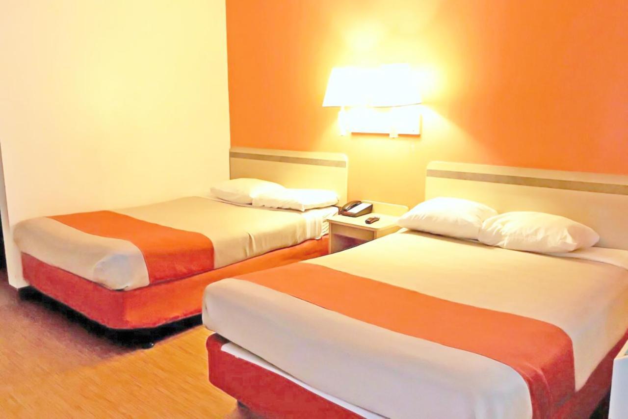 Key Inn Macedonia Екстериор снимка