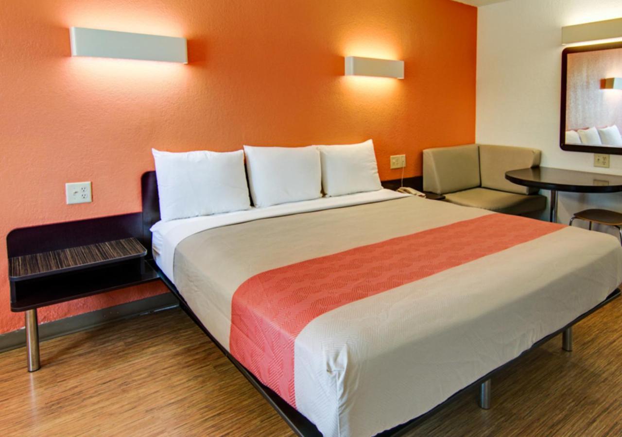 Key Inn Macedonia Екстериор снимка