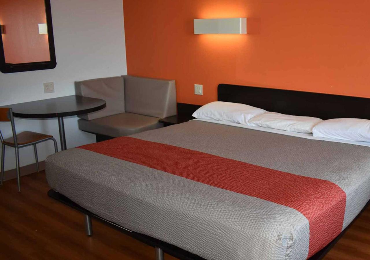 Key Inn Macedonia Екстериор снимка