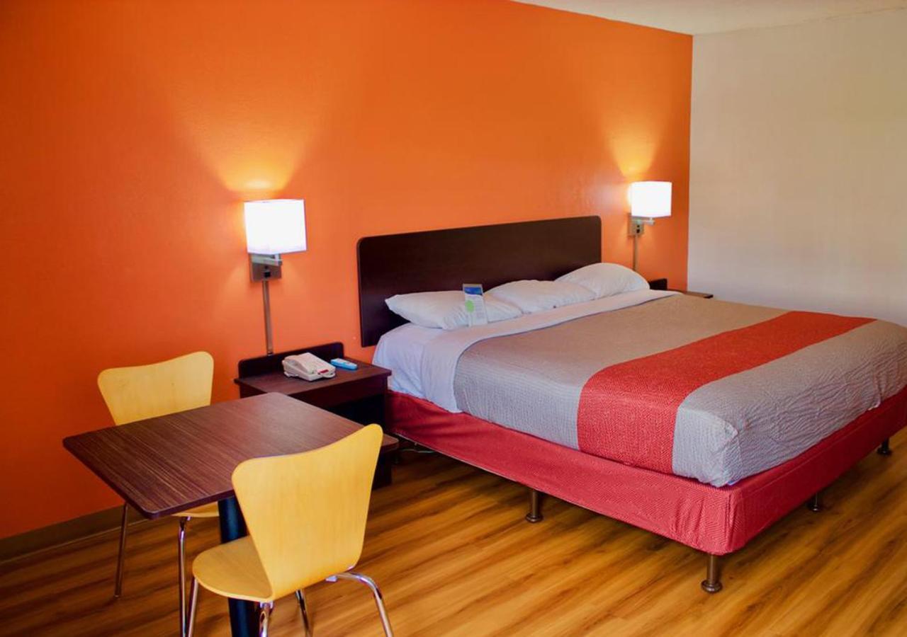 Key Inn Macedonia Екстериор снимка