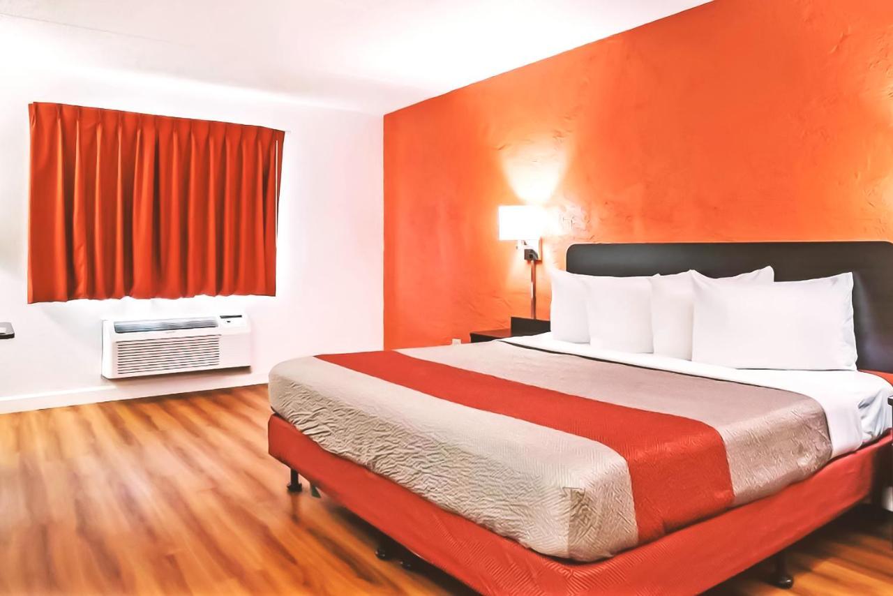 Key Inn Macedonia Екстериор снимка