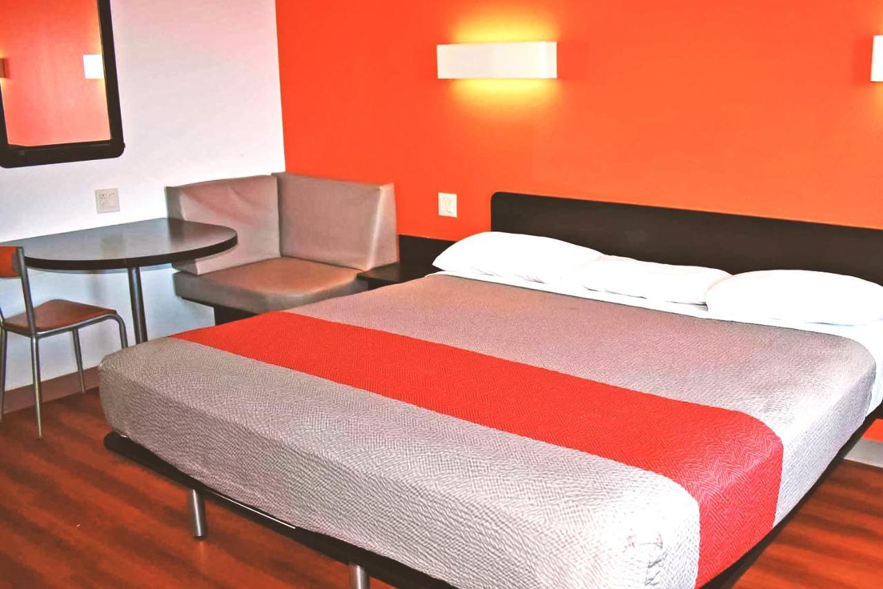 Key Inn Macedonia Екстериор снимка