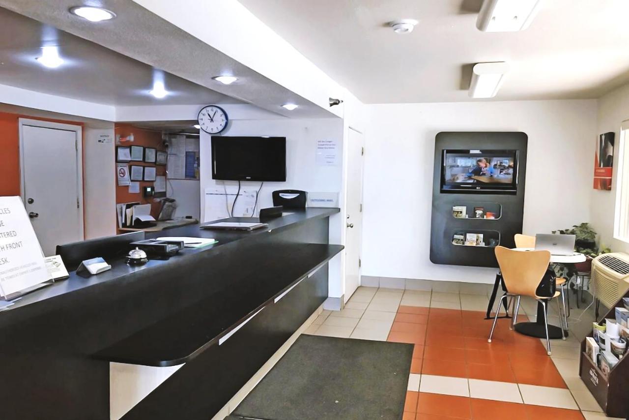 Key Inn Macedonia Екстериор снимка